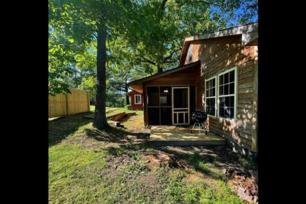 The Hideaway At Bear Mountain Log Cabins Eureka Springs Exterior foto